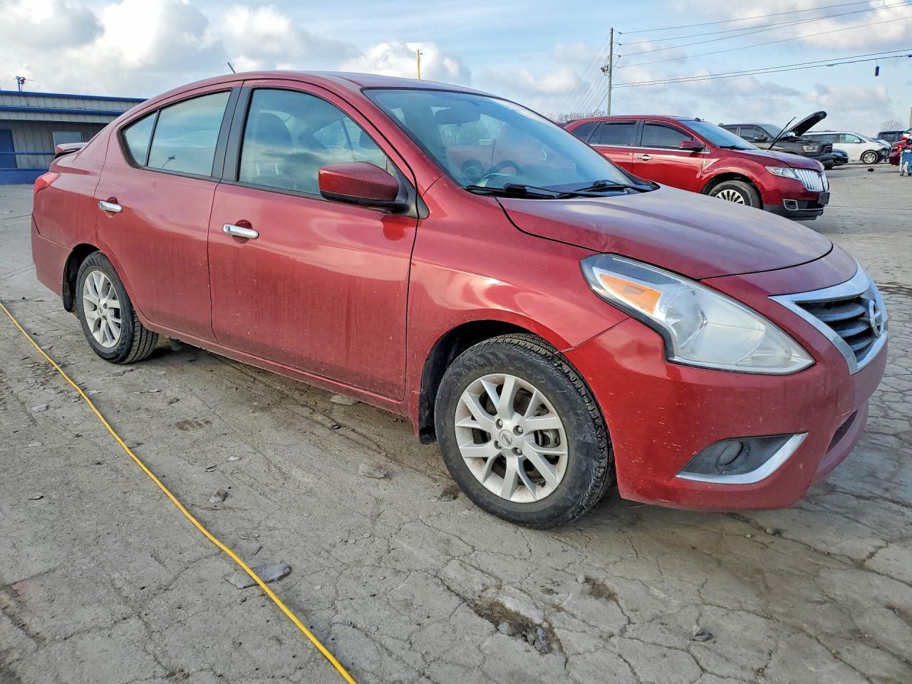 2019 NISSAN VERSA