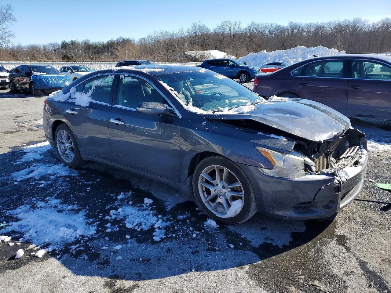 2010 NISSAN Maxima