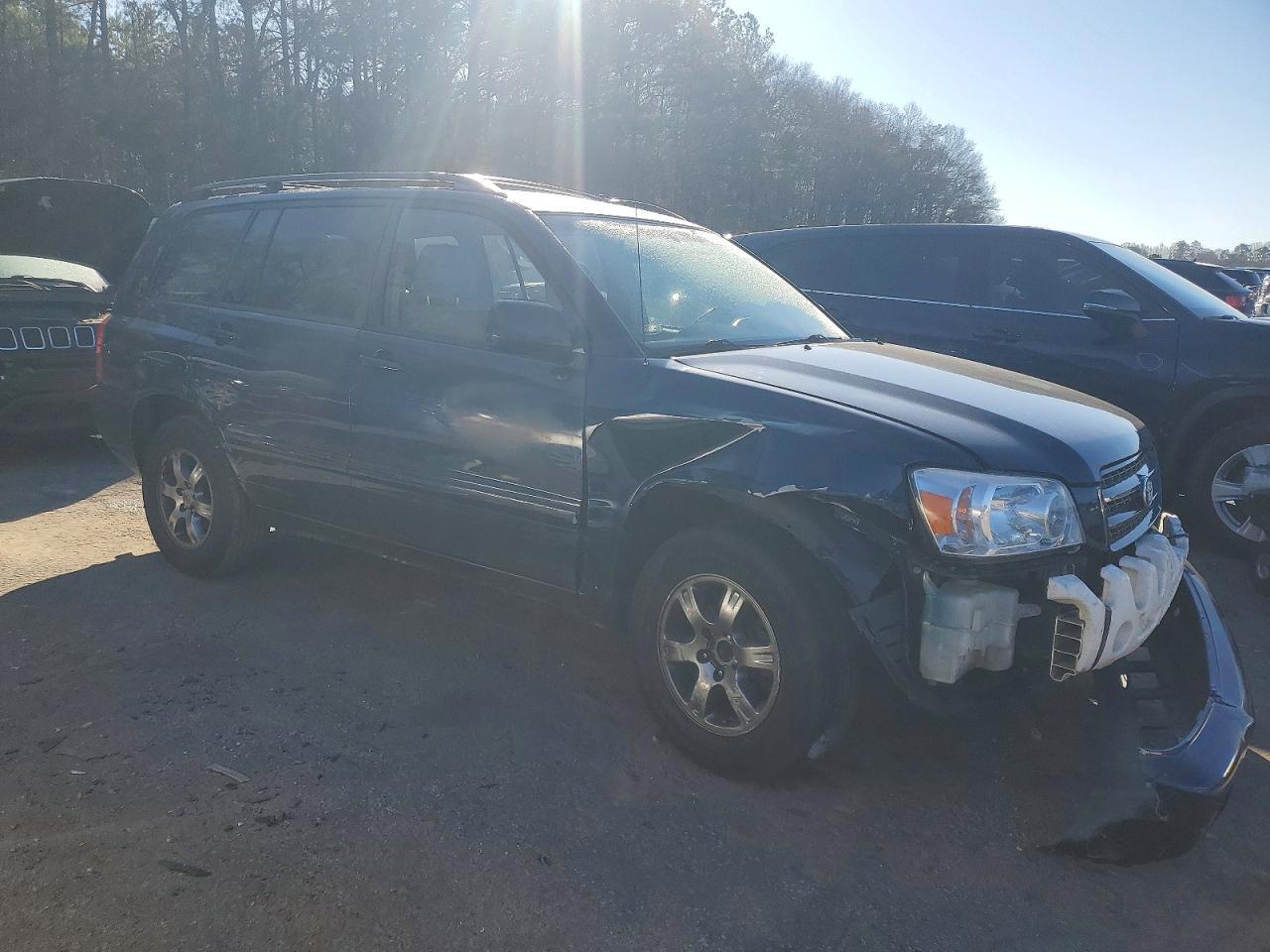 2003 TOYOTA HIGHLANDER