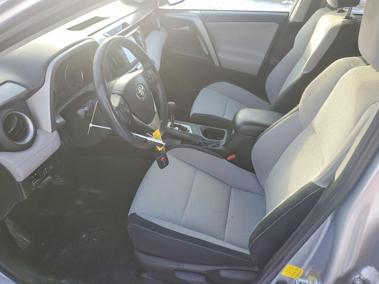 2016 TOYOTA RAV4