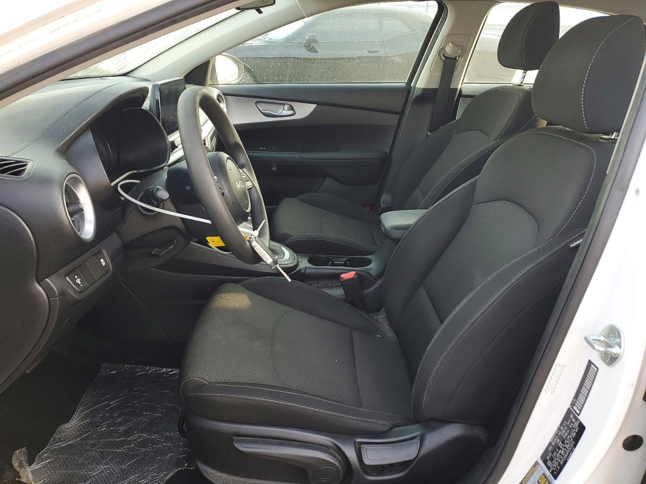 2023 KIA FORTE