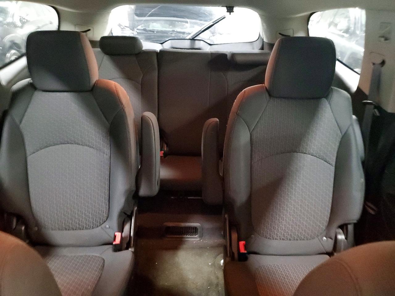 2011 CHEVROLET TRAVERSE