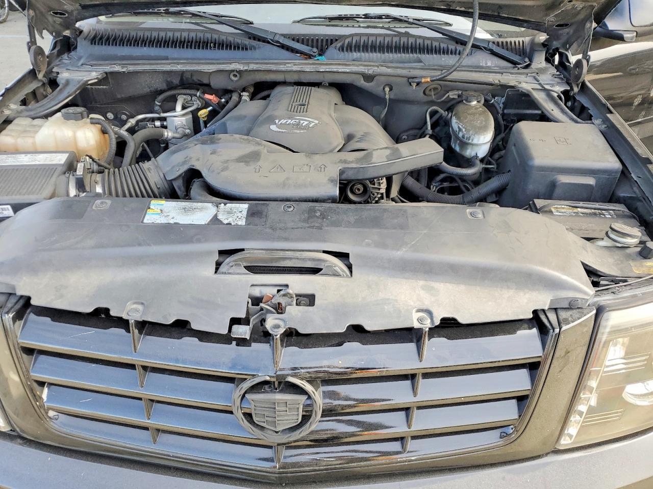 2005 CADILLAC ESCALADE