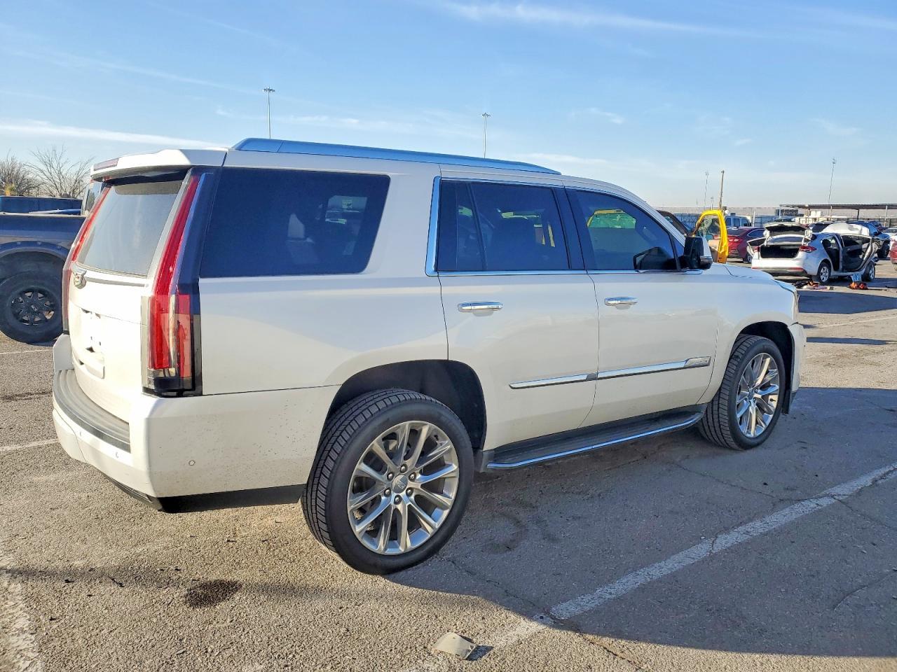 2018 CADILLAC ESCALADE