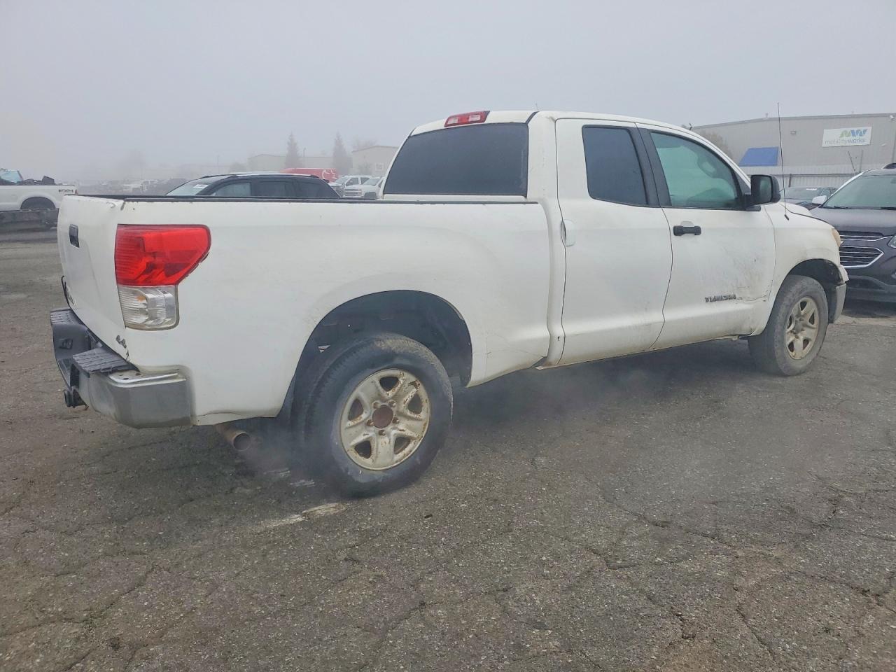 2011 TOYOTA TUNDRA