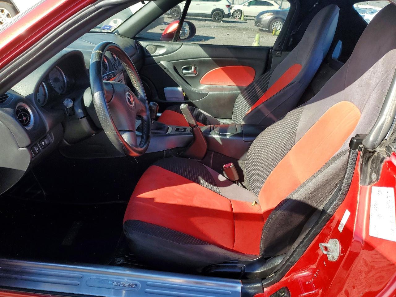 2004 MAZDA MX-5 Miata