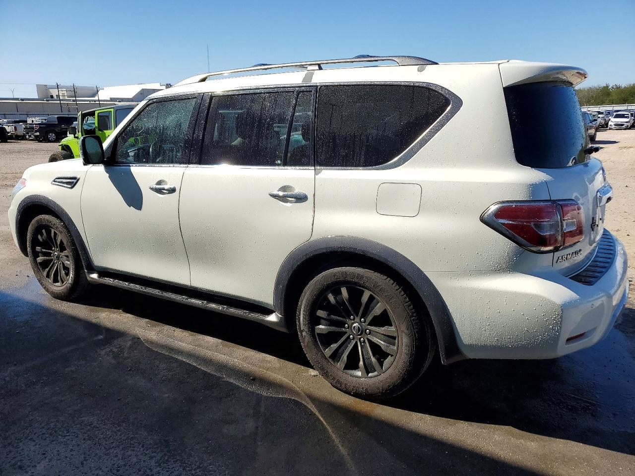 2017 NISSAN Armada