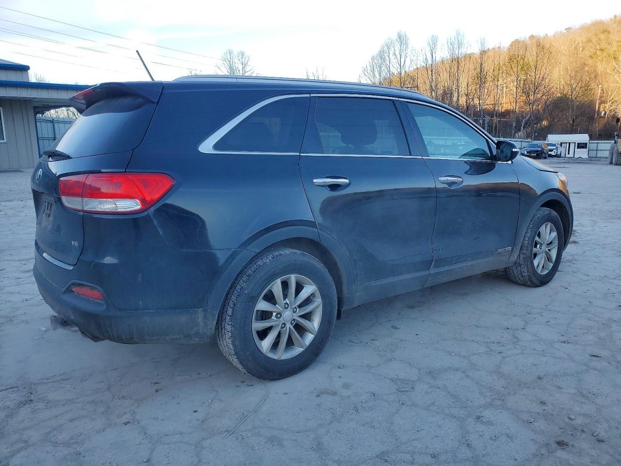 2017 KIA SORENTO