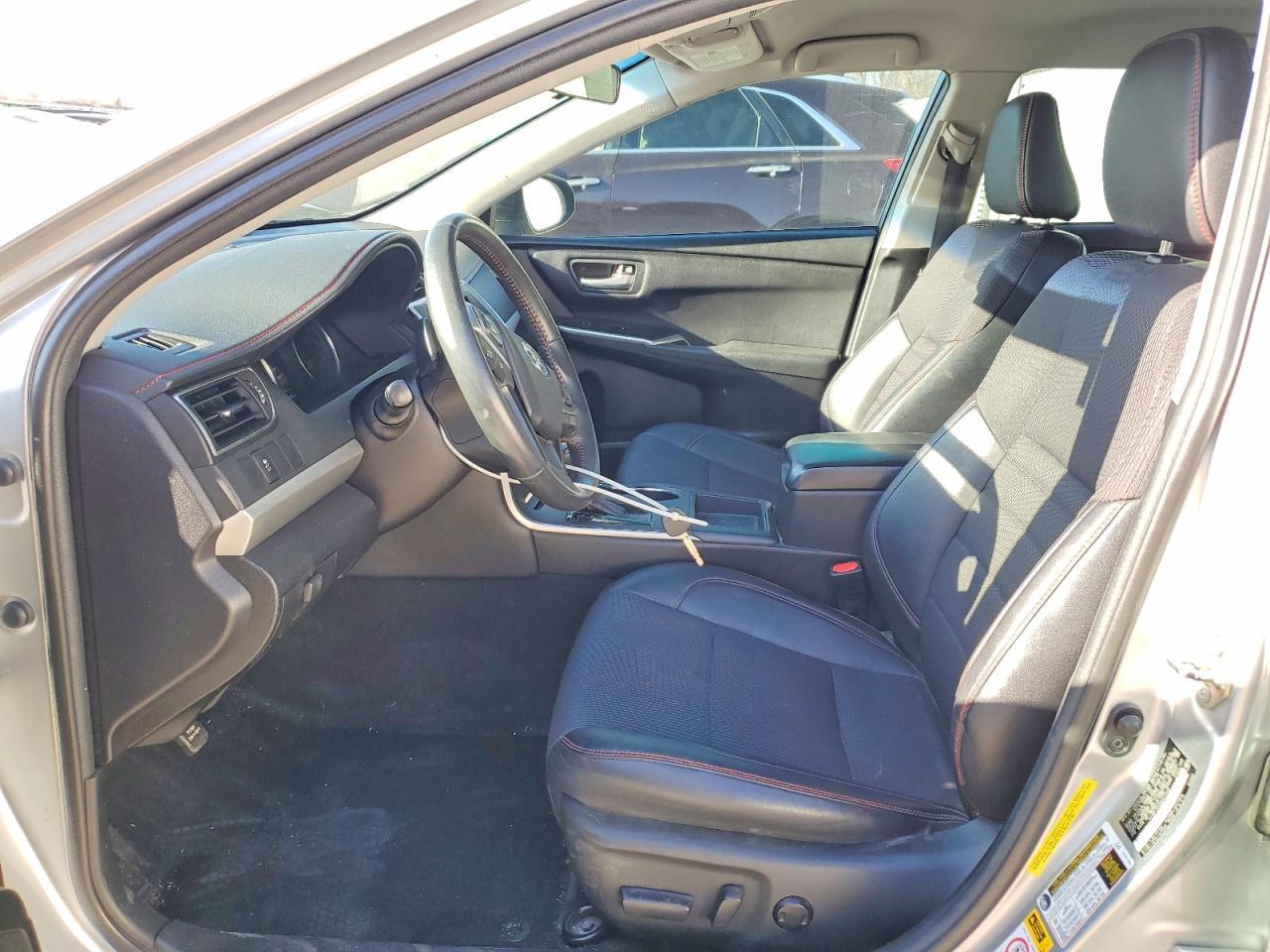 2016 TOYOTA CAMRY