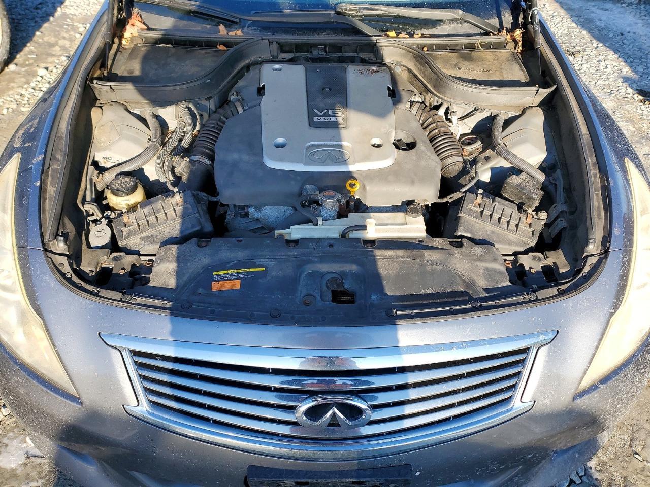 2011 INFINITI G37