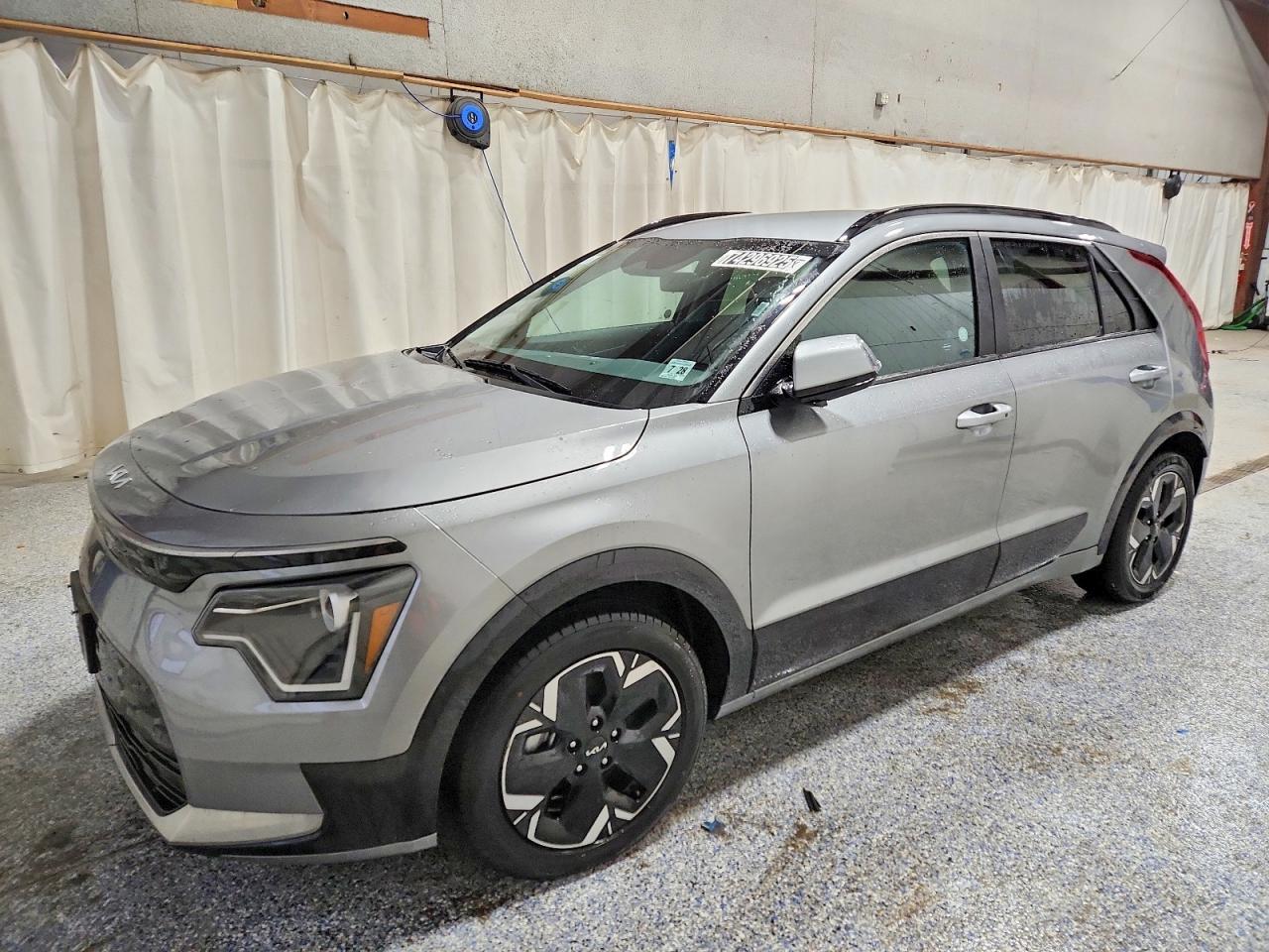 2023 KIA Niro