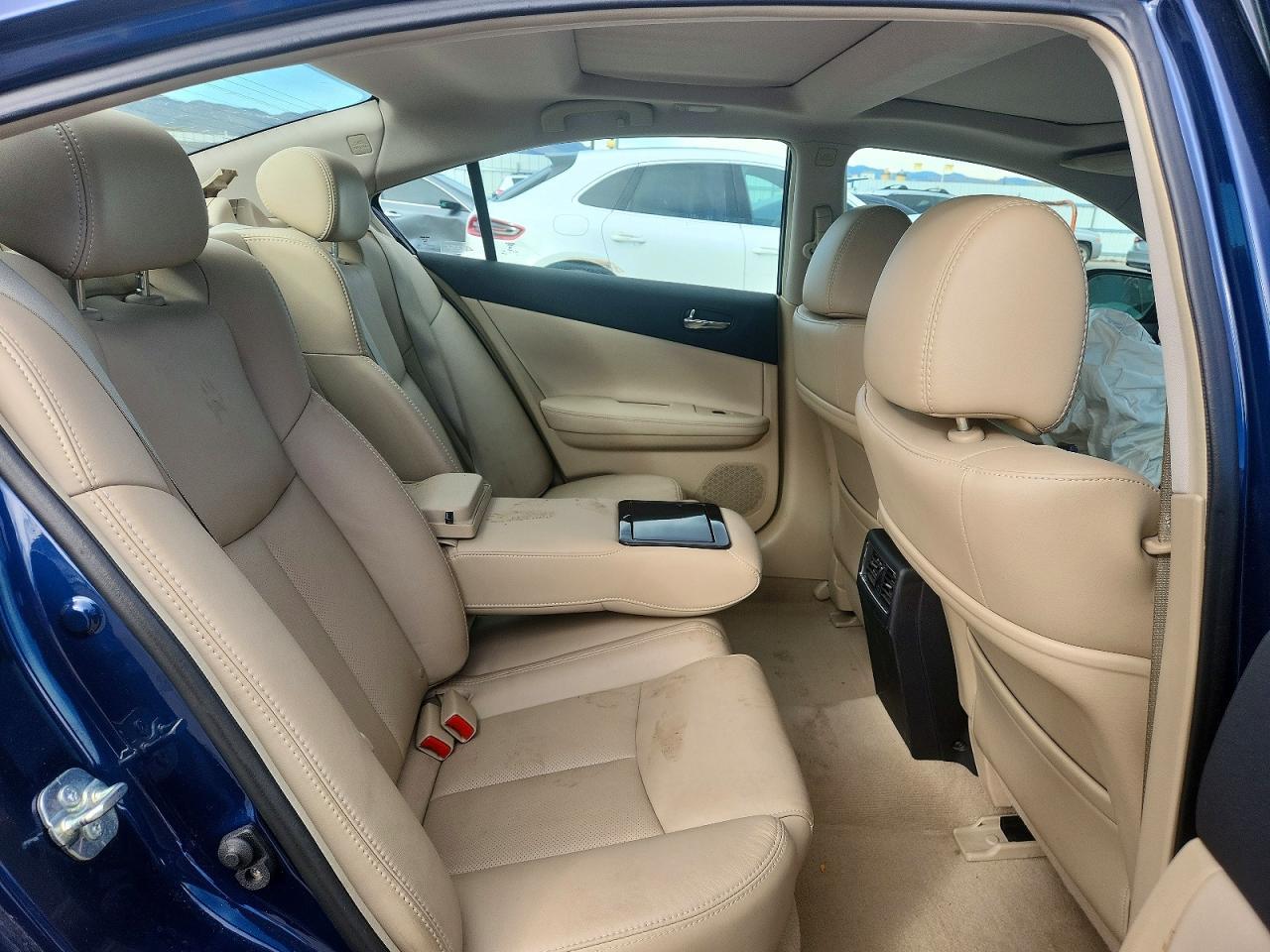 2013 NISSAN Maxima