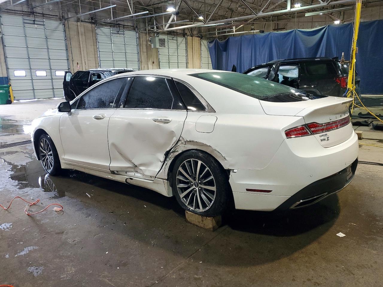 2017 LINCOLN MKZ