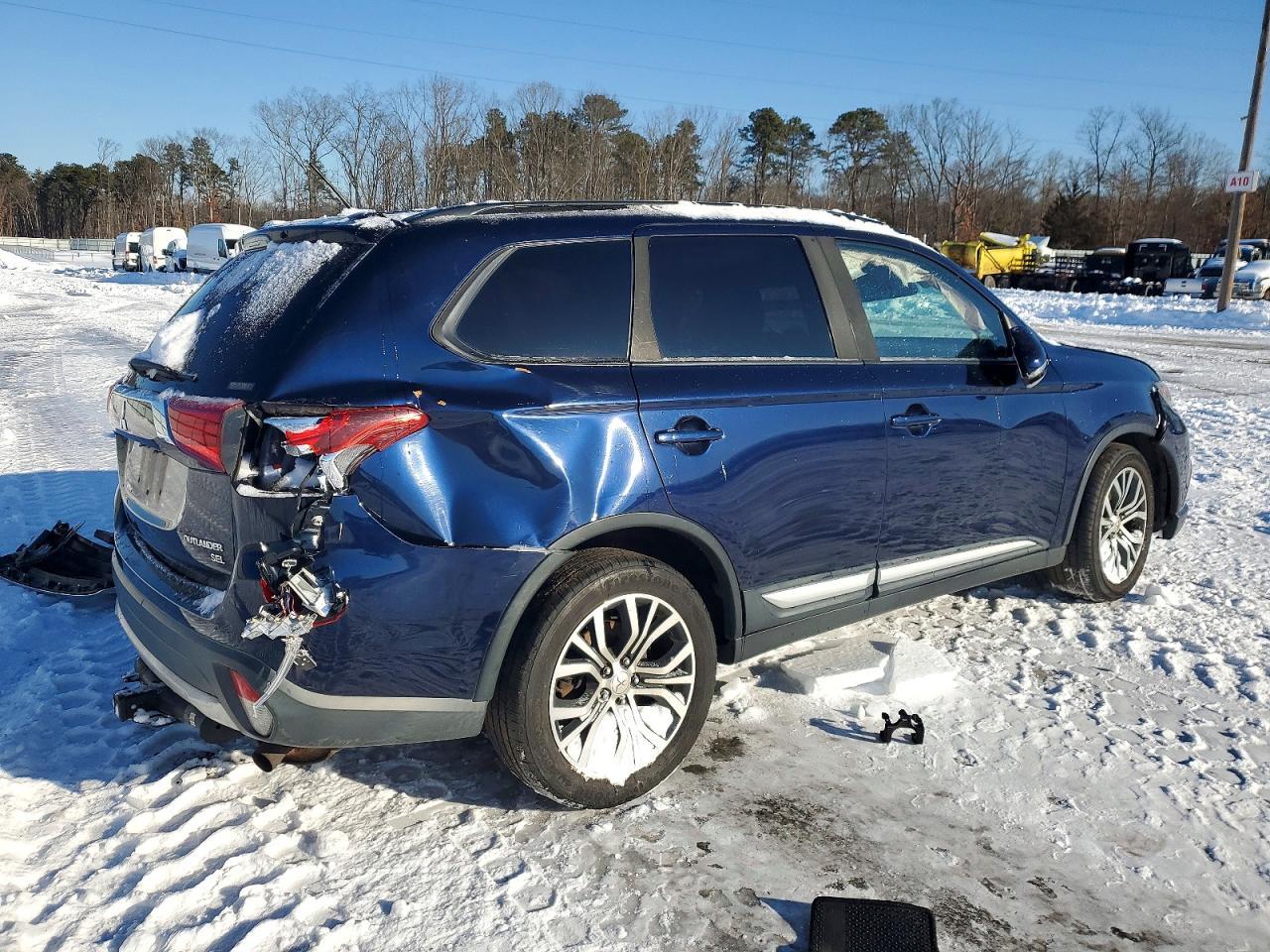2016 MITSUBISHI outlander