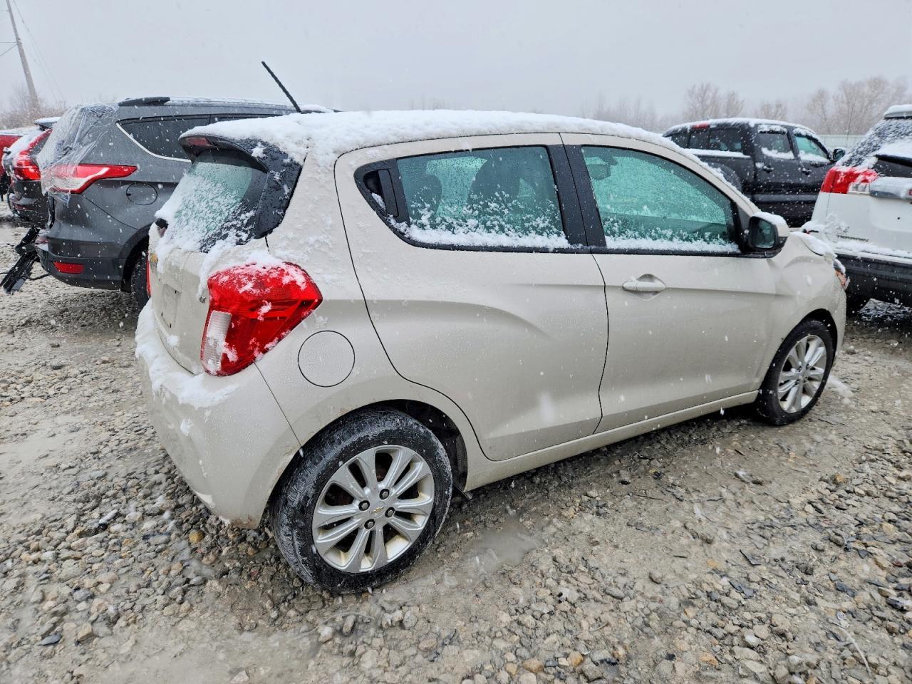 2016 CHEVROLET Spark