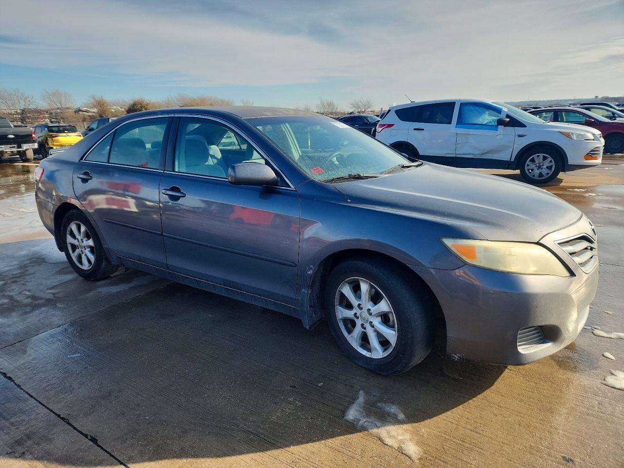 2011 TOYOTA CAMRY