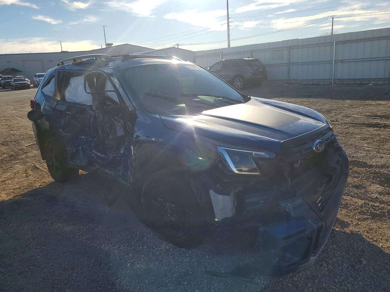 2022 SUBARU FORESTER
