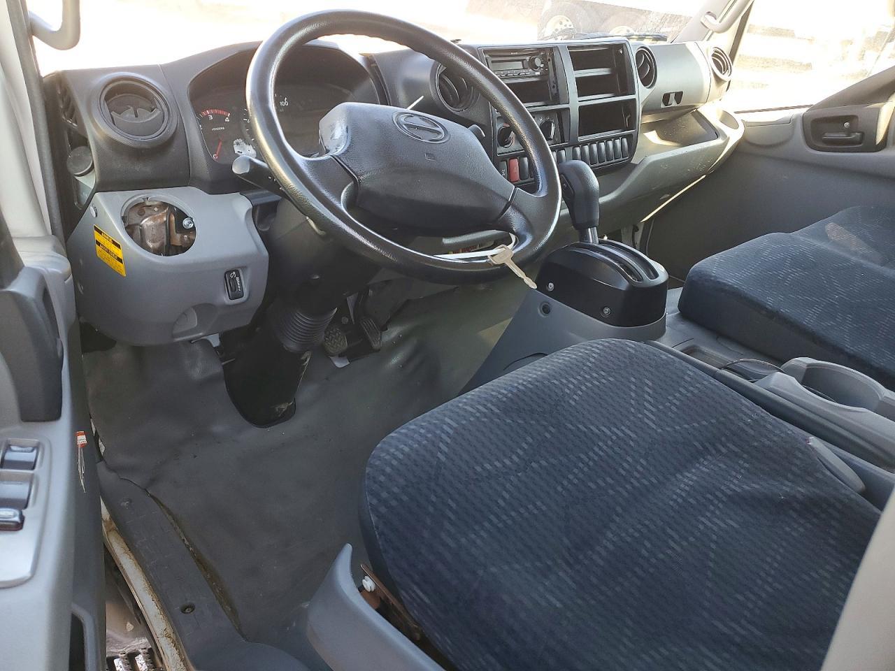 2019 HINO 155