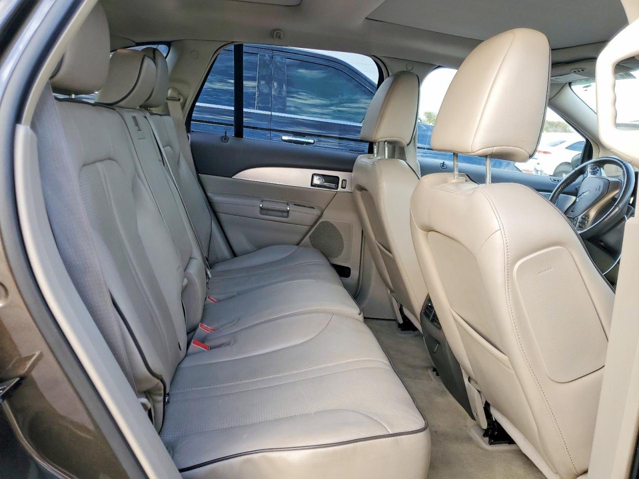 2011 LINCOLN MKX