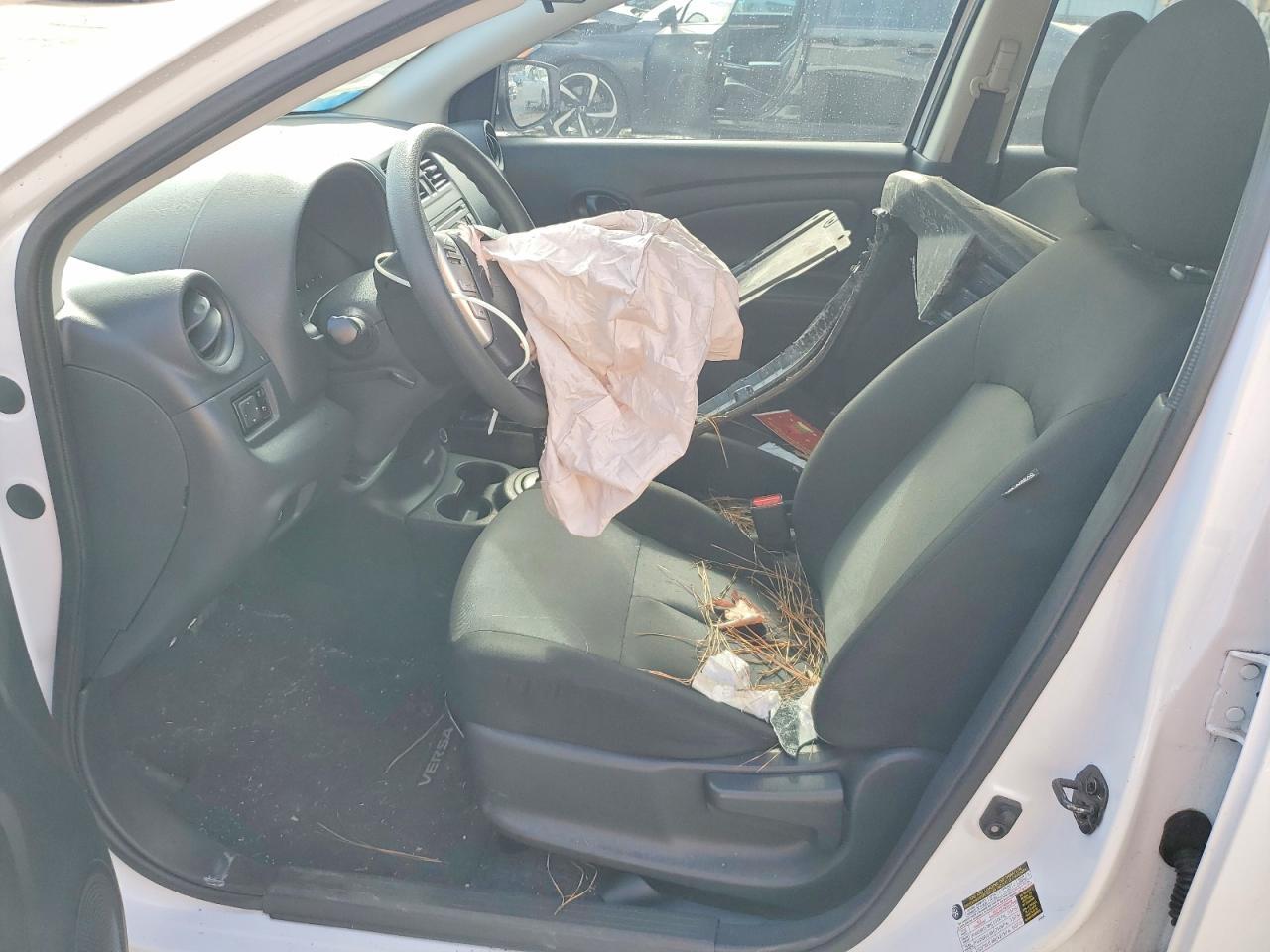 2018 NISSAN VERSA