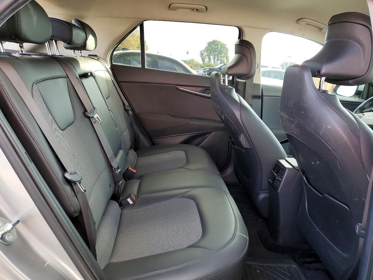 2023 KIA Niro