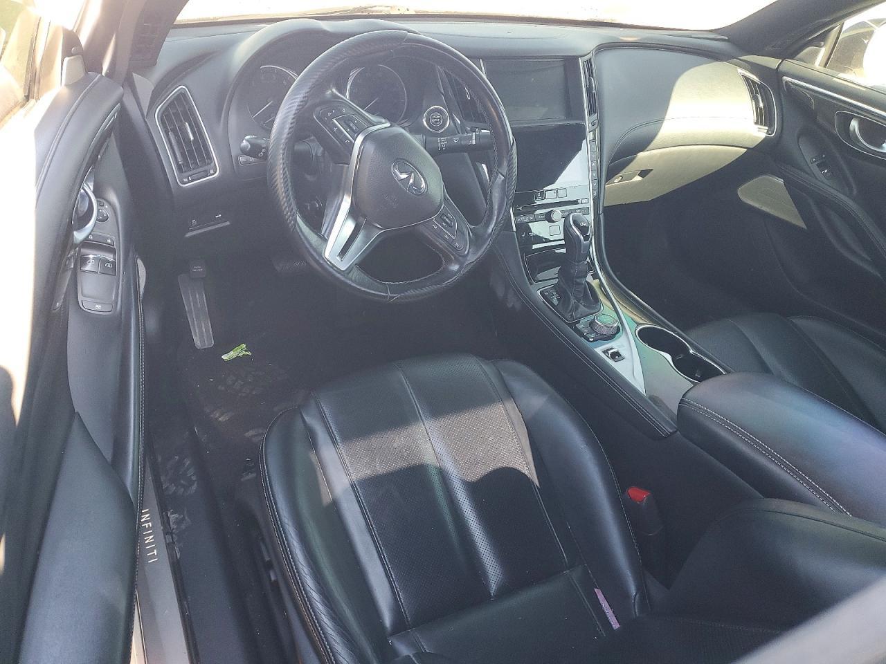 2017 INFINITI Q60