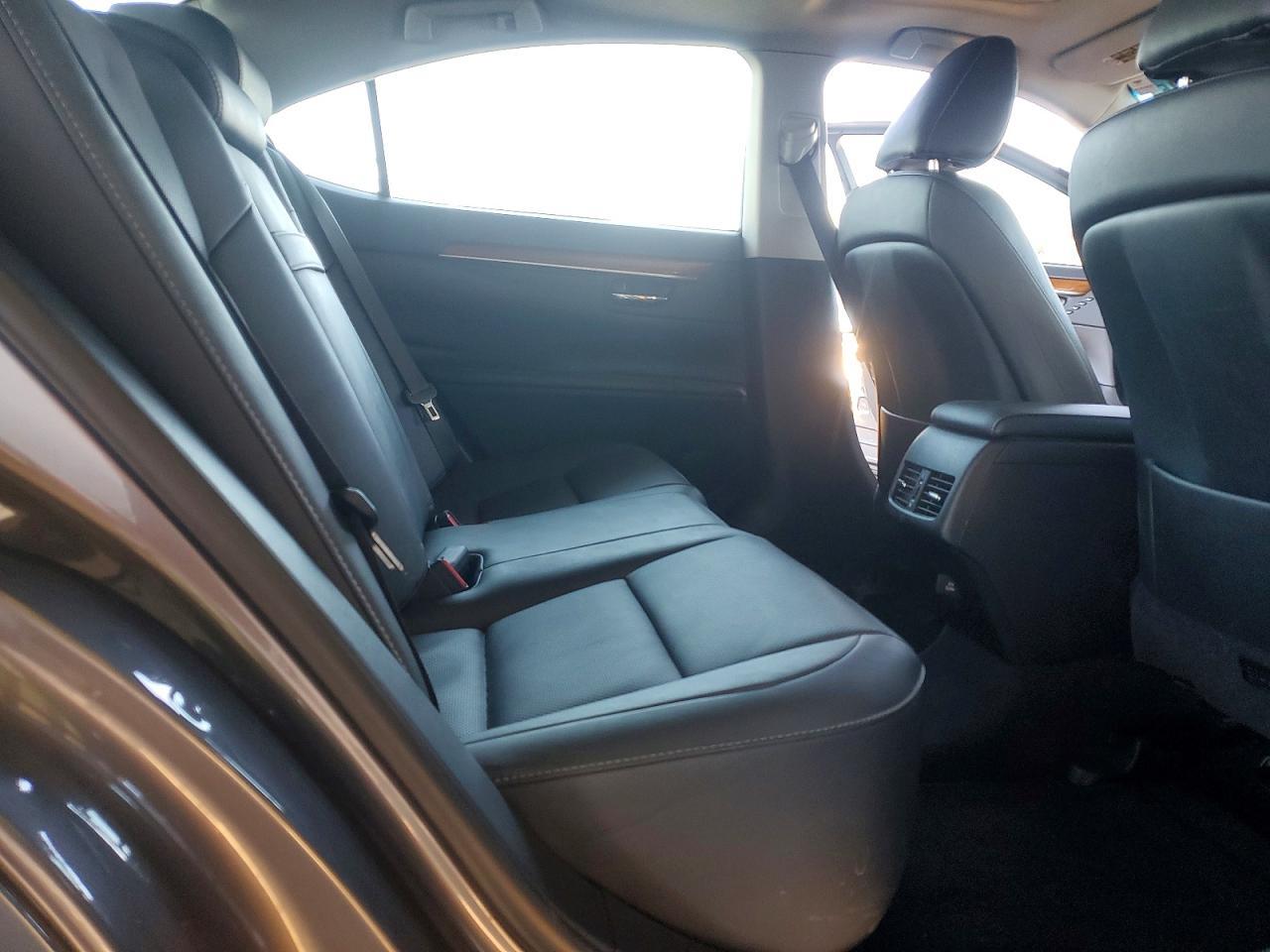 2014 LEXUS ES 300H