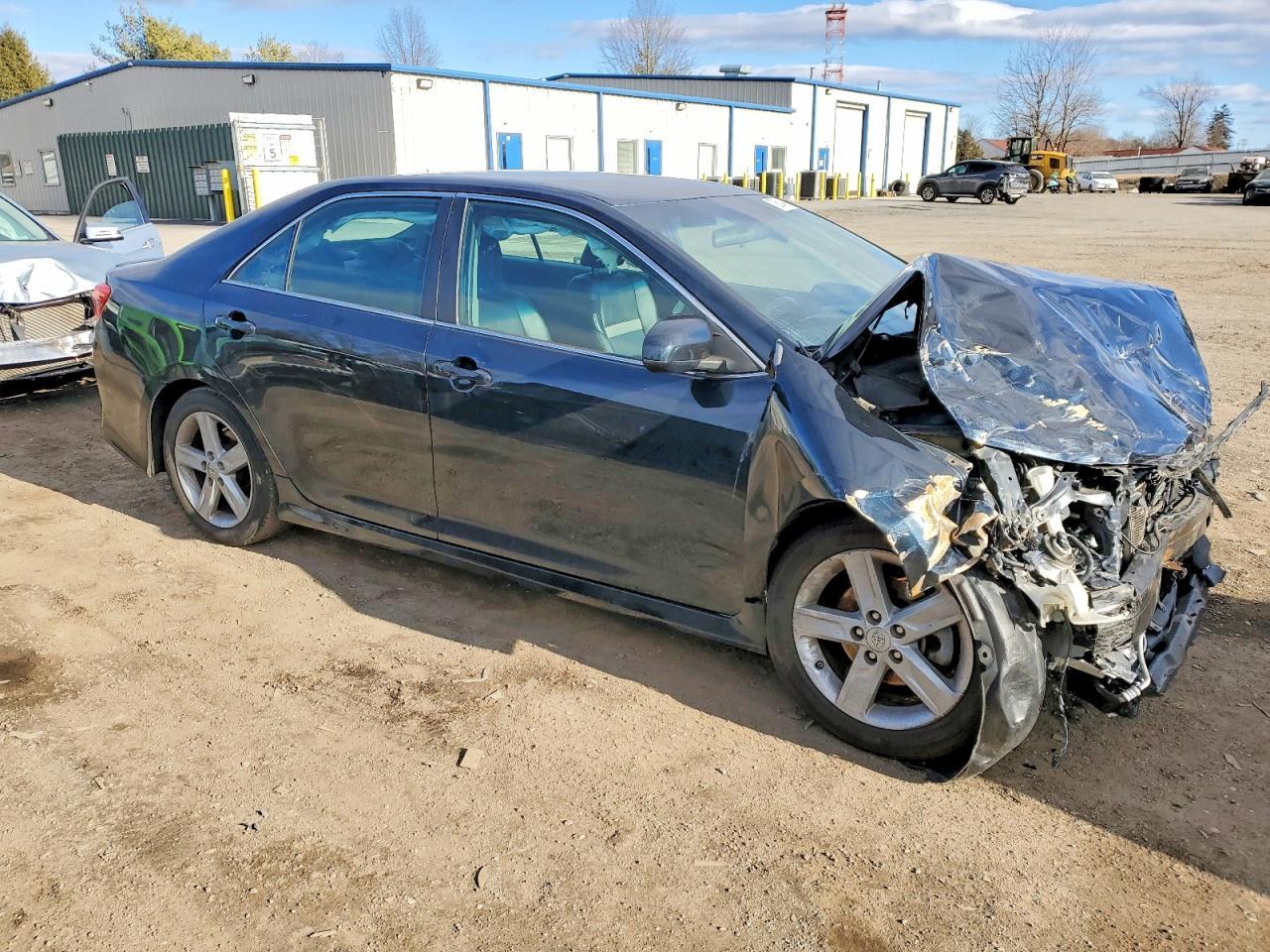 2014 TOYOTA CAMRY