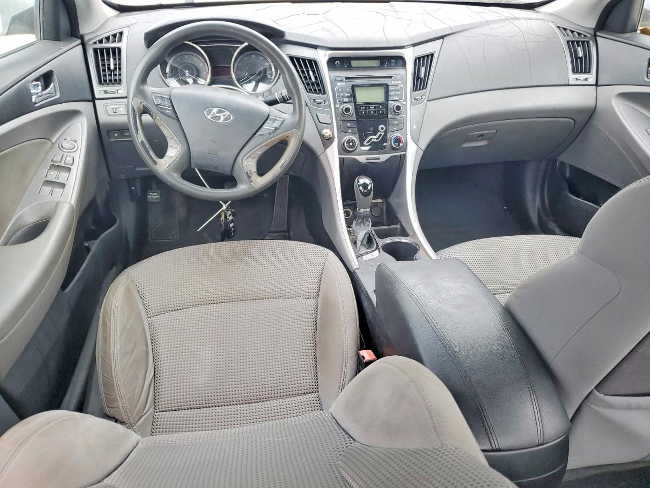 2011 HYUNDAI SONATA