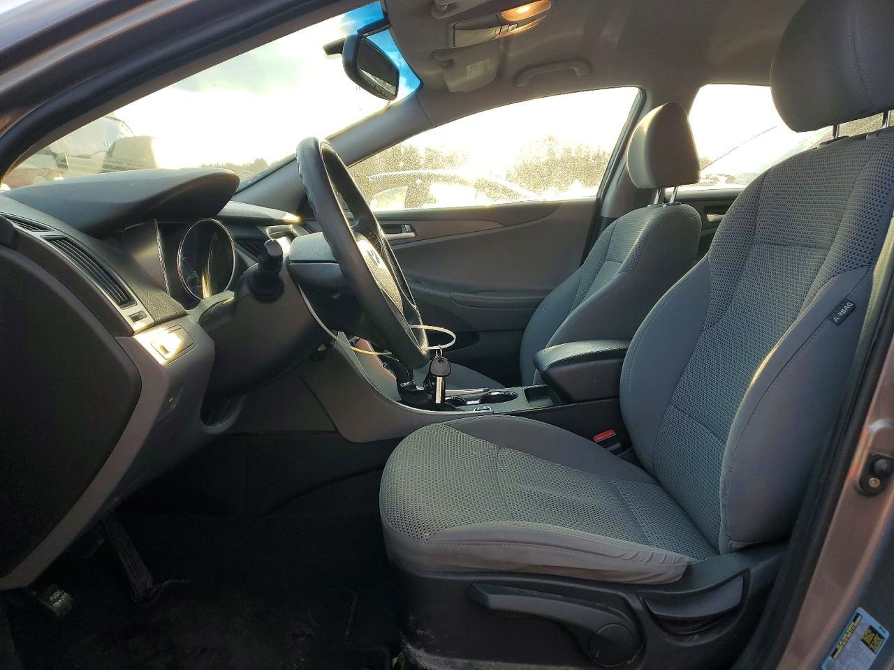 2011 HYUNDAI SONATA