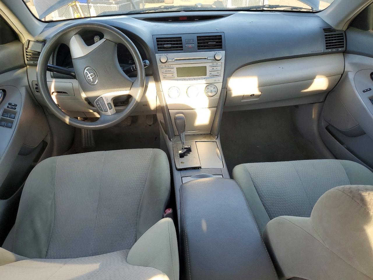 2011 TOYOTA CAMRY