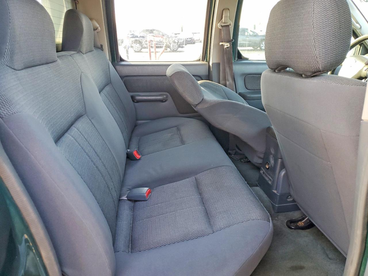 2002 NISSAN Frontier