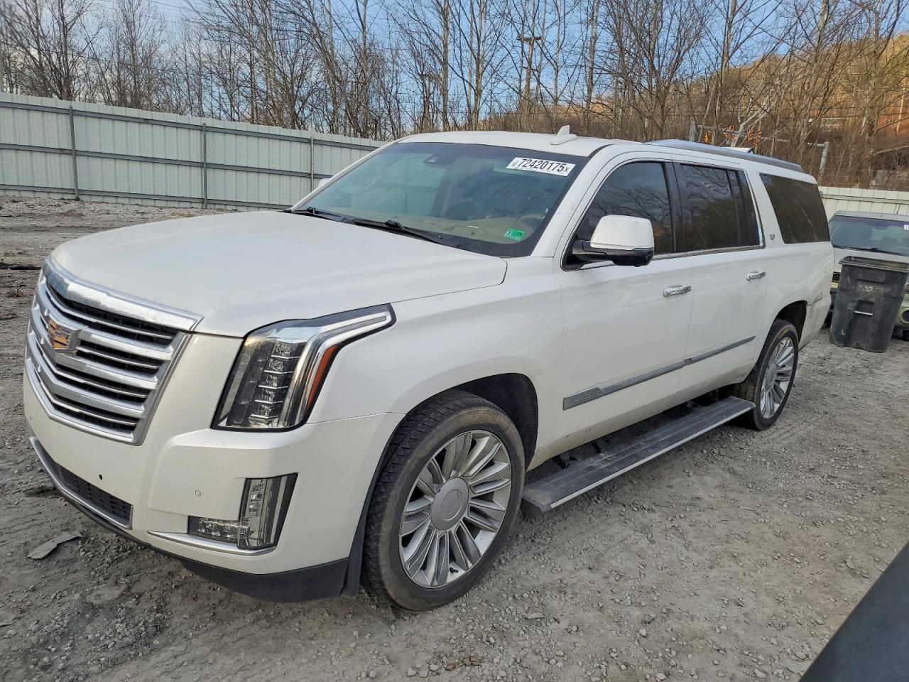 2016 CADILLAC Escalade ESV