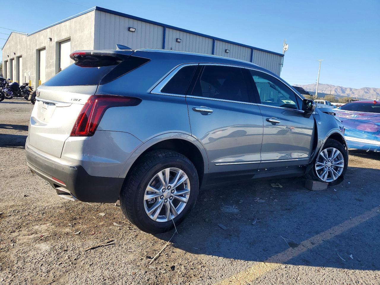 2025 CADILLAC XT5