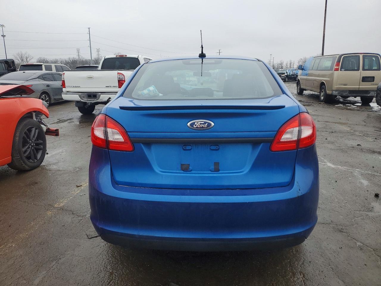 2011 FORD Fiesta