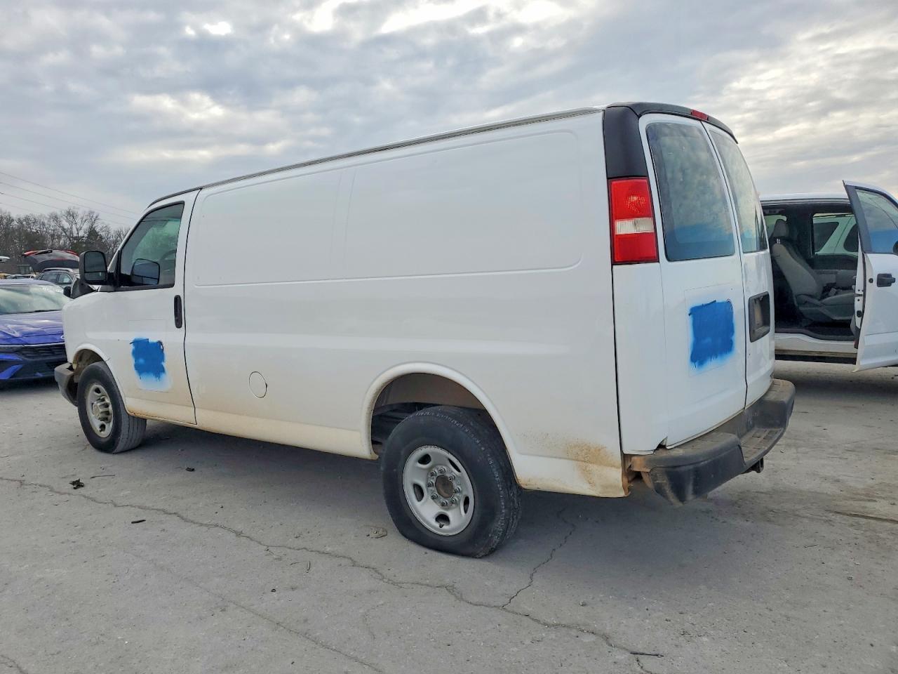 2011 CHEVROLET EXPRESS 2500