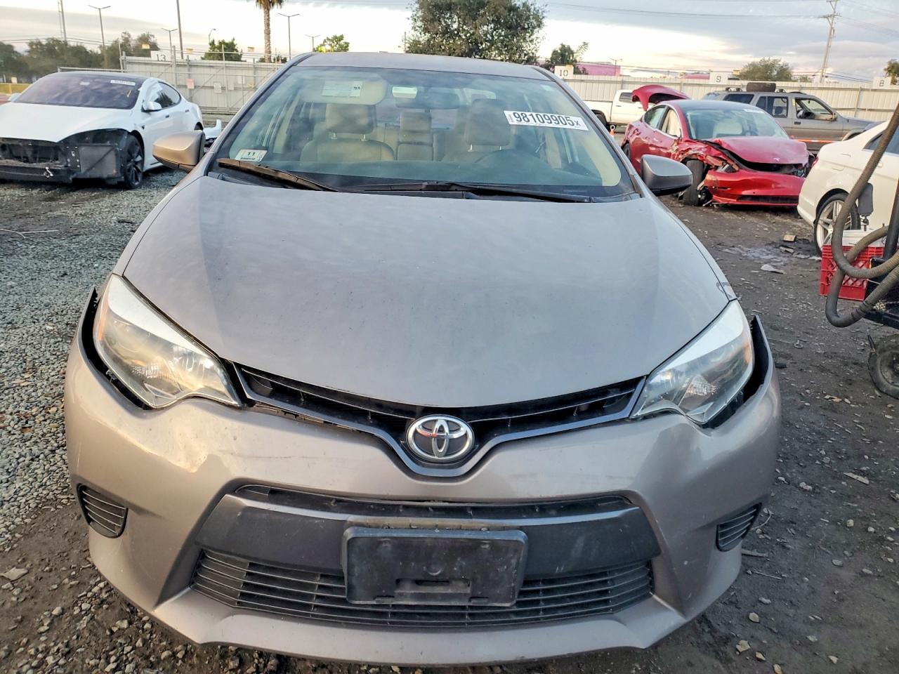 2016 TOYOTA COROLLA