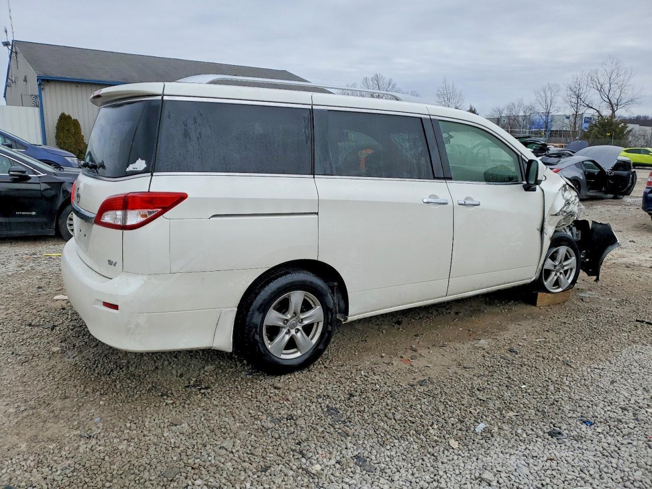 2015 NISSAN Quest