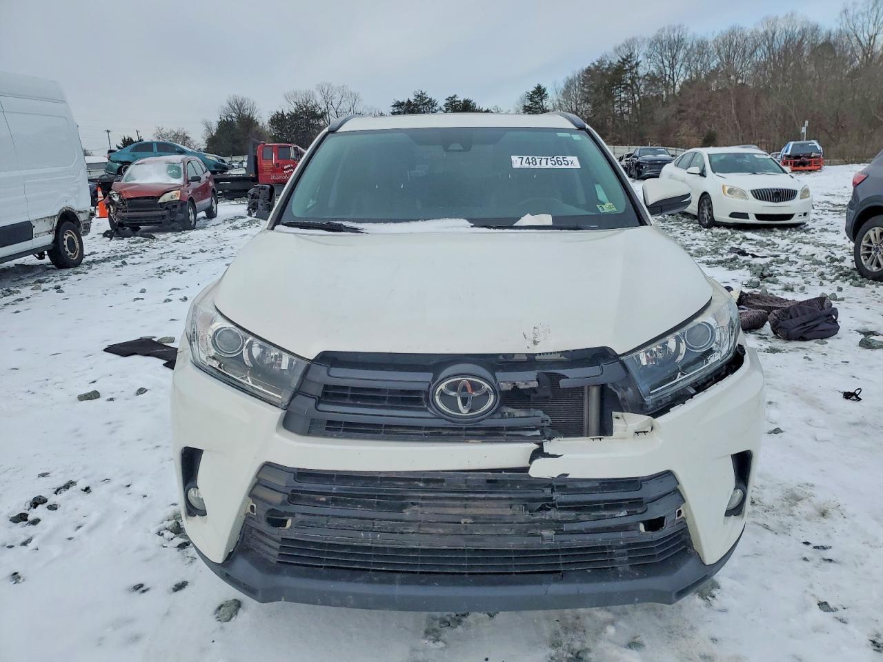 2018 TOYOTA HIGHLANDER