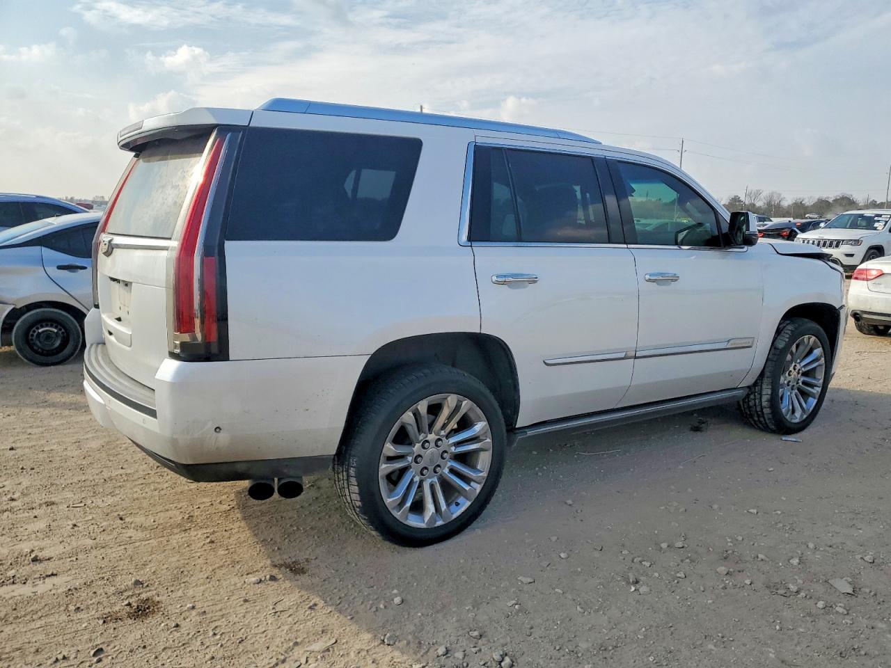 2018 CADILLAC ESCALADE