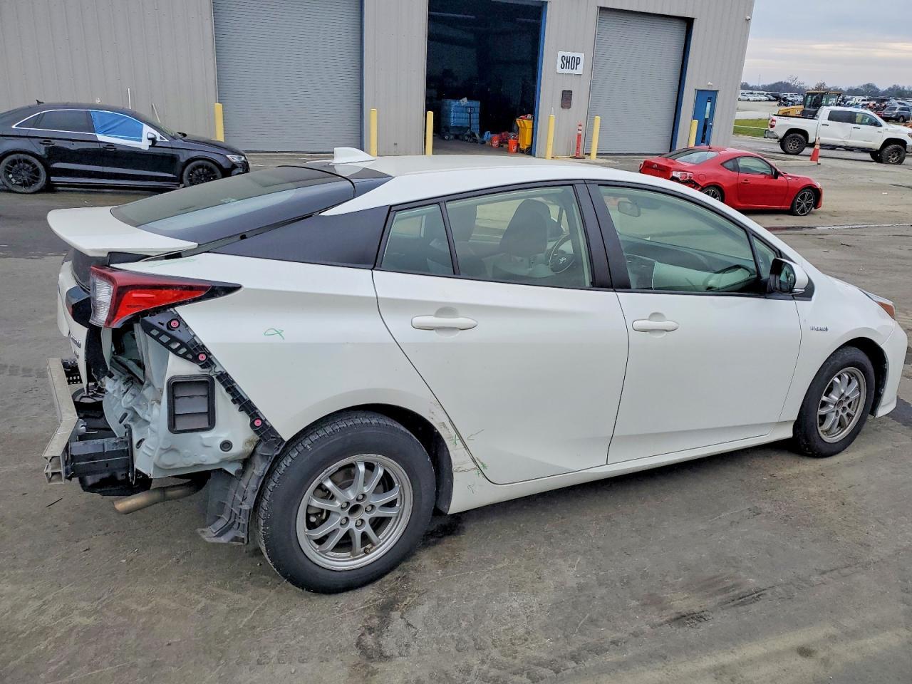 2020 TOYOTA PRIUS