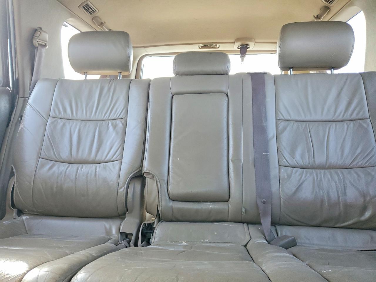 2003 TOYOTA Sequoia