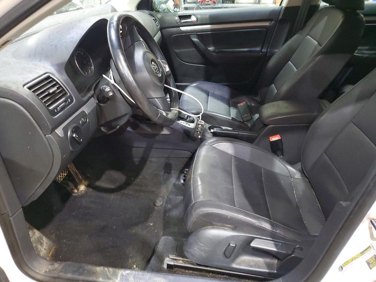 2010 VOLKSWAGEN JETTA
