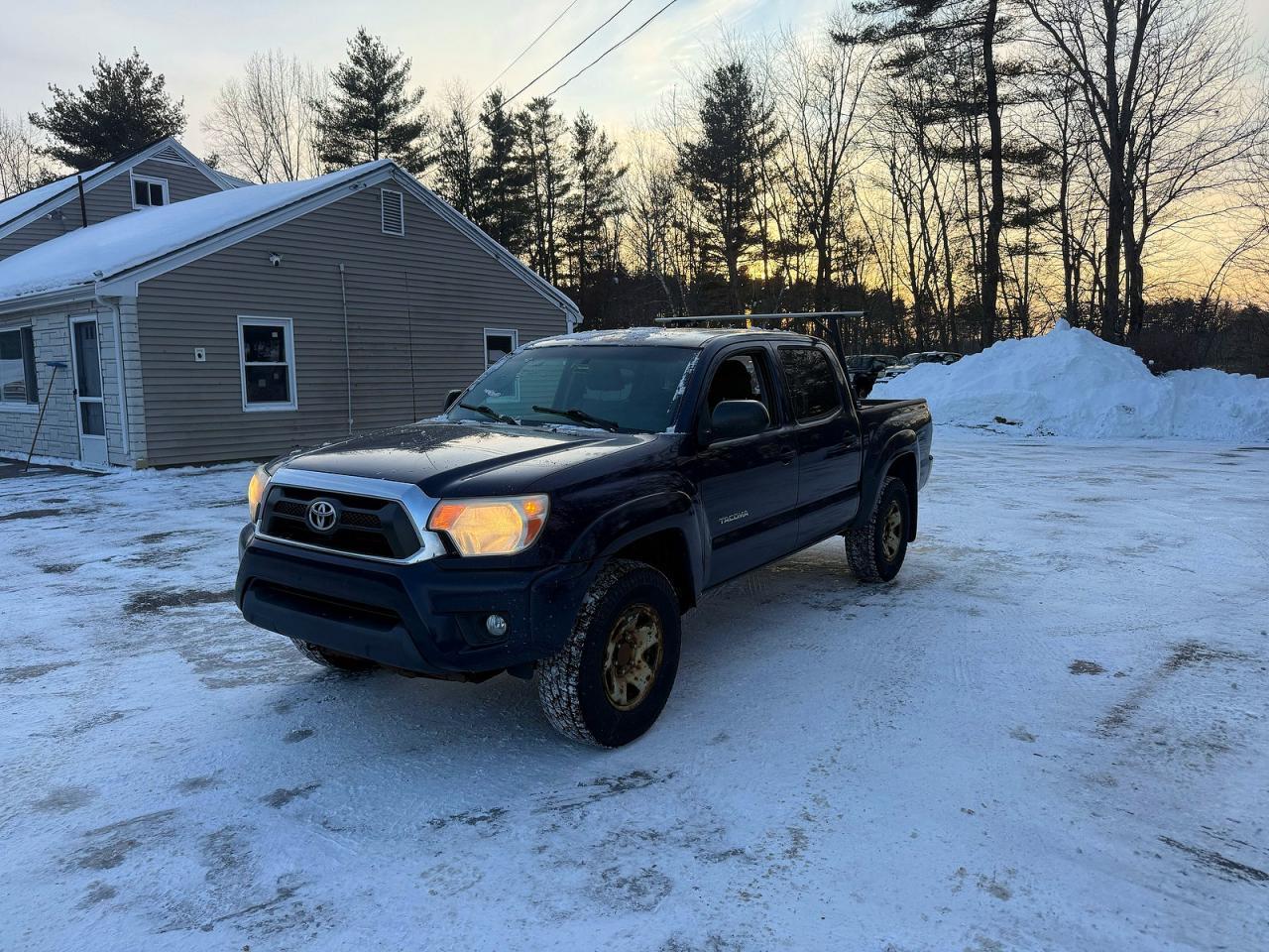 2012 TOYOTA TACOMA