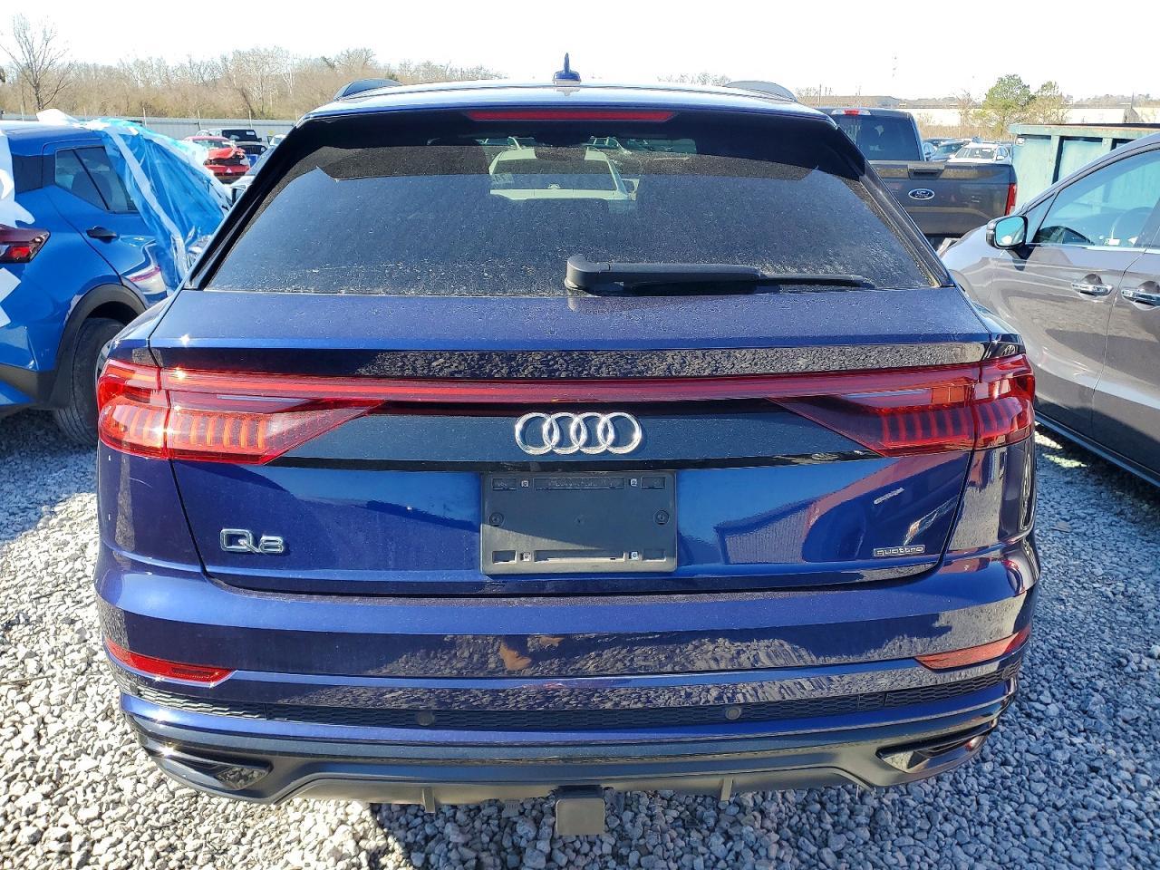 2020 AUDI Q8