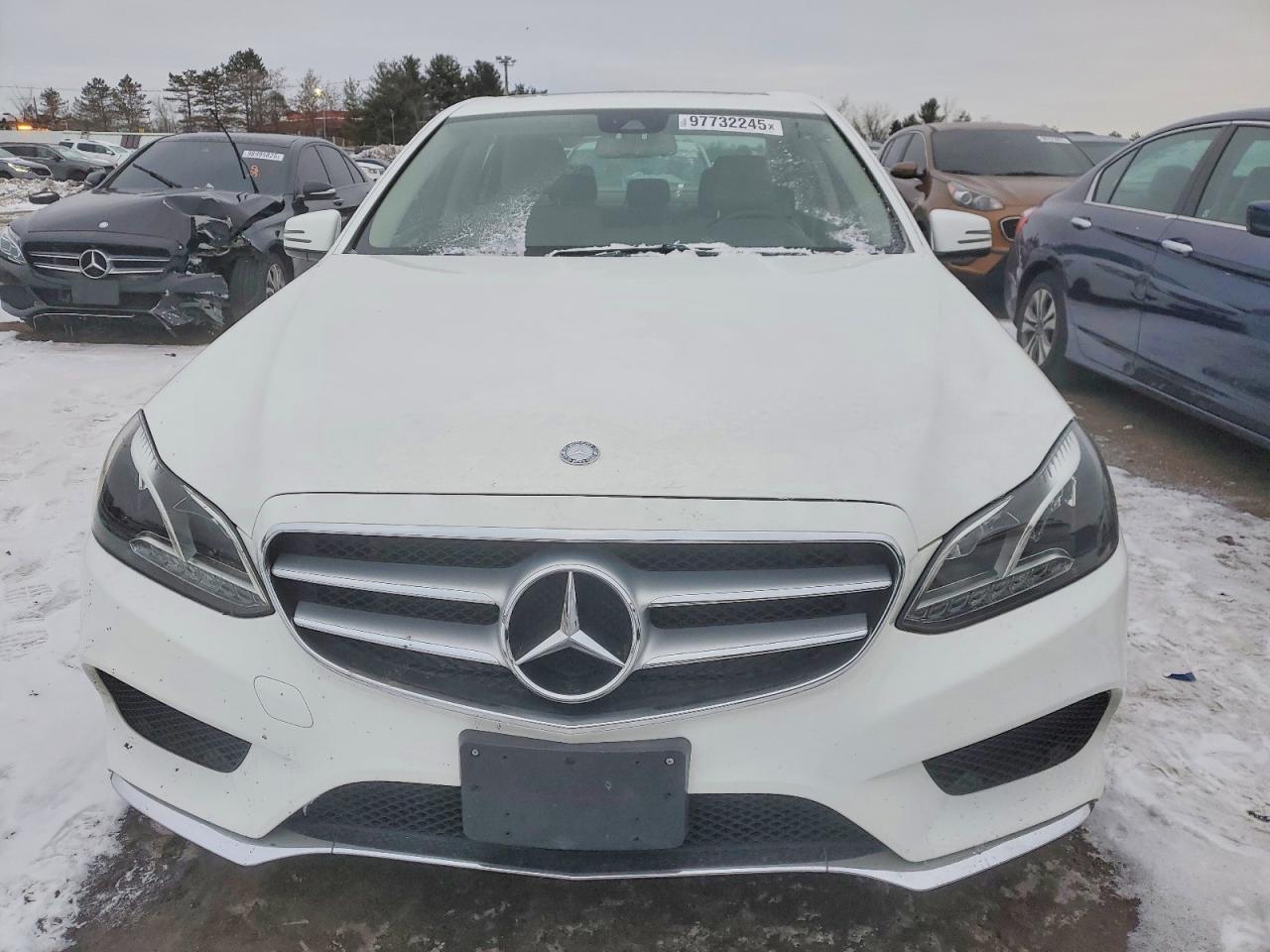 2016 MERCEDES-BENZ E-Class