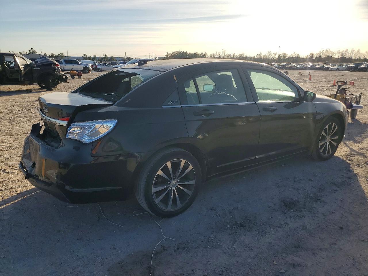 2012 CHRYSLER 200