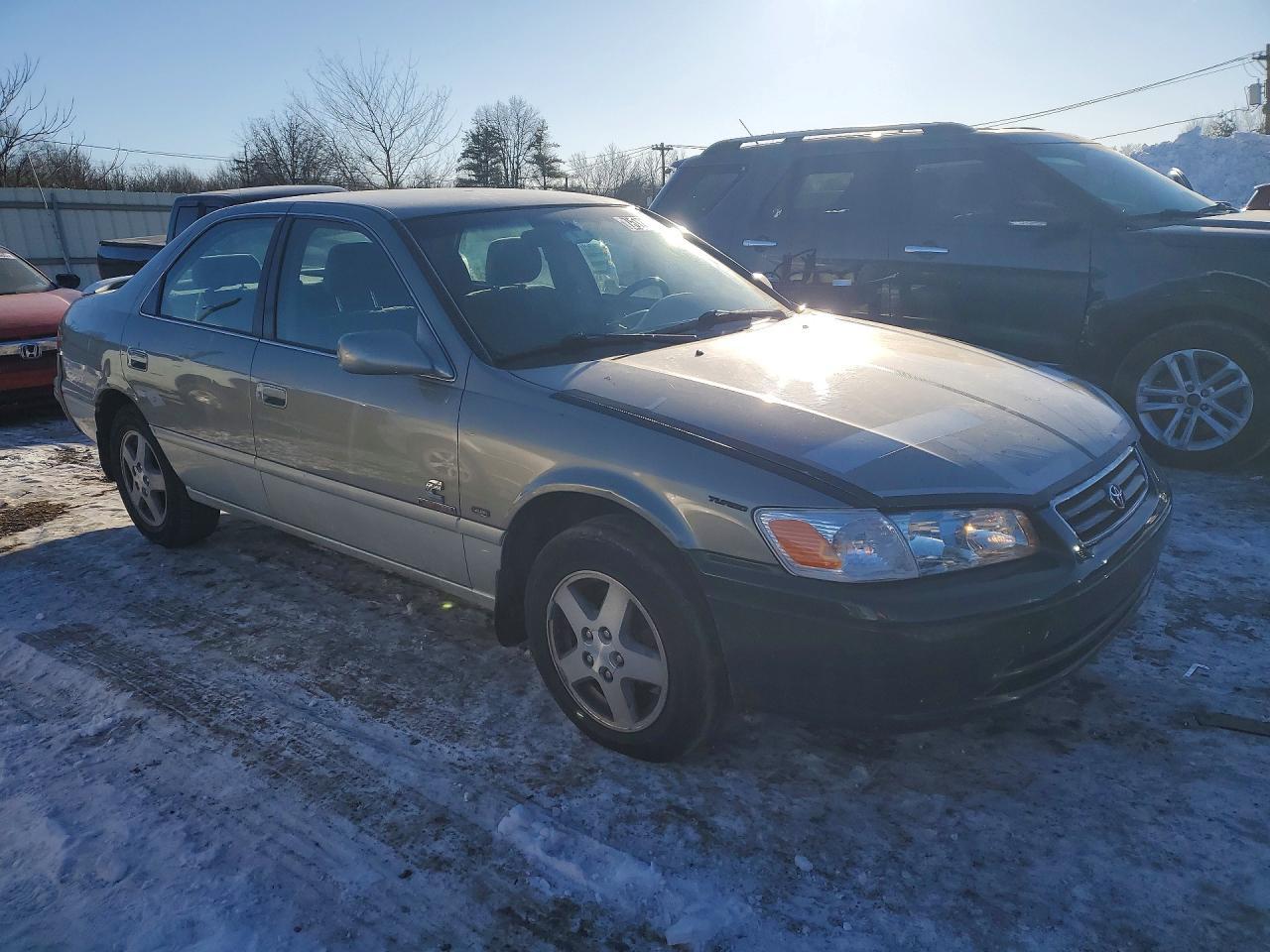 2001 TOYOTA CAMRY