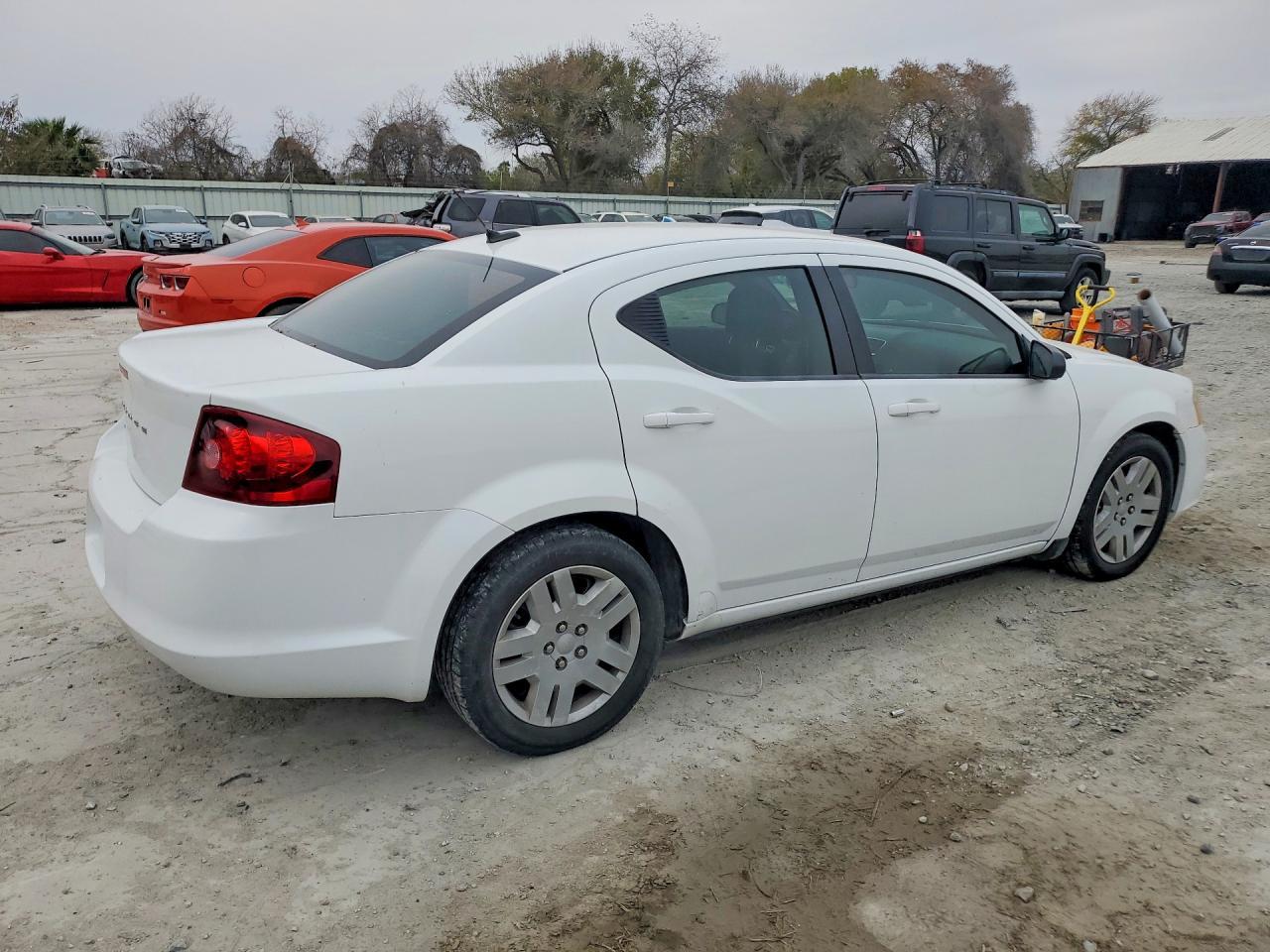 2014 DODGE Avenger