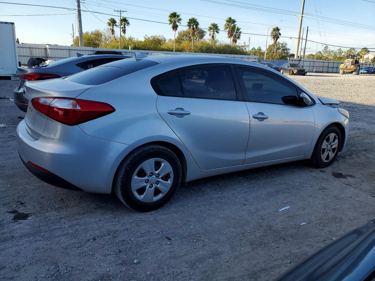 2016 KIA FORTE
